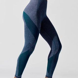 NWT LNDR Launch Legging